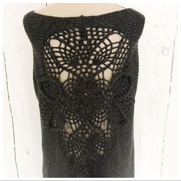 Free People Knit Crochet Shawl Cape Wrap Gray Heather Boho Flower Floral Scarf - Picture 4 of 7